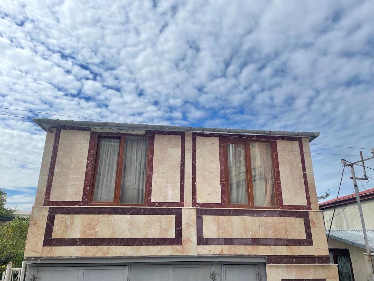 Apartament Gardenie Kutaisi Zewnętrze zdjęcie